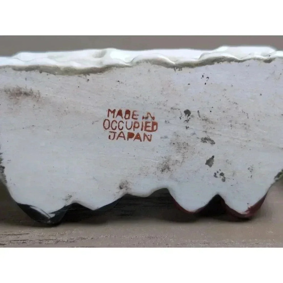 Antique Boy & Girl on Bench W/ Accordion Salt and Pepper Shakers Occupied Japan - Picture 10 of 10